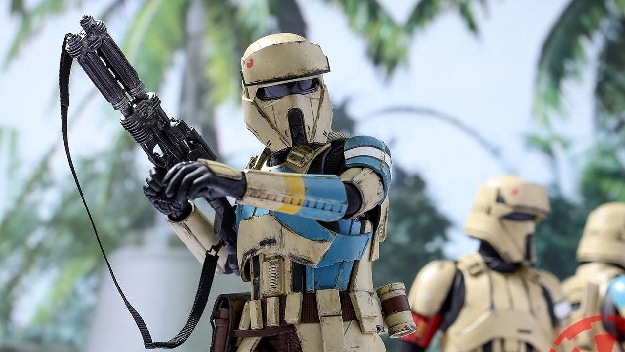 Hot Toys' Shoretrooper figure.